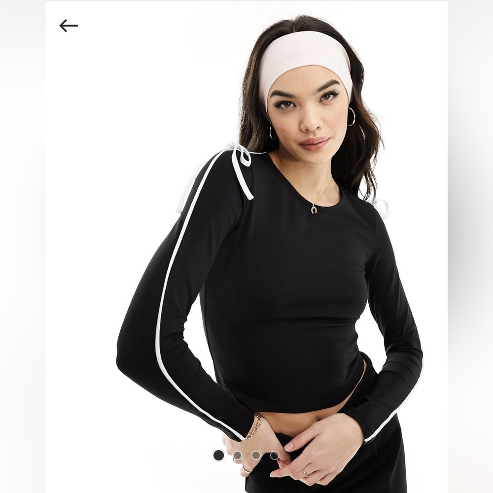 Black crop top
